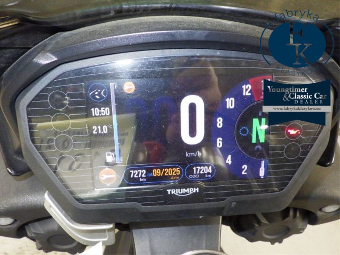 TRIUMPH STREET TRIPLE RS 2019 - zdjęcie 15