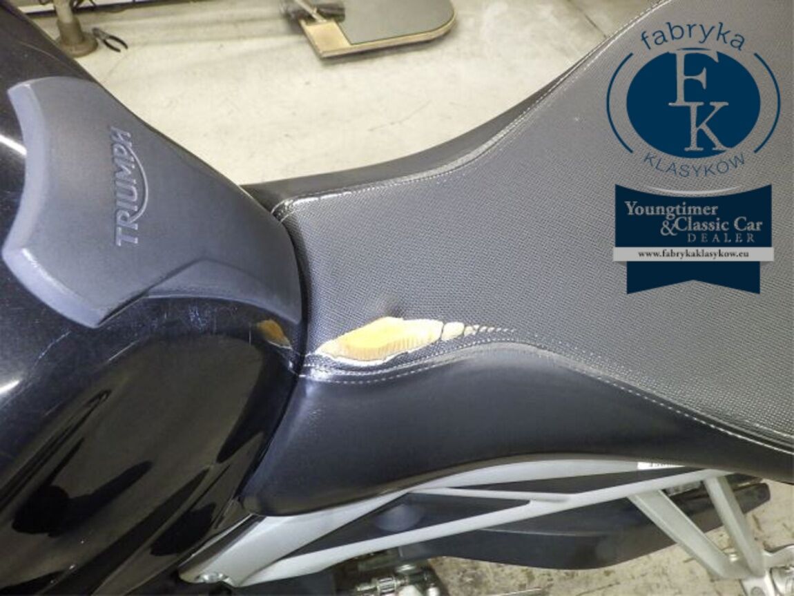 TRIUMPH STREET TRIPLE RS 2019 - zdjęcie 22