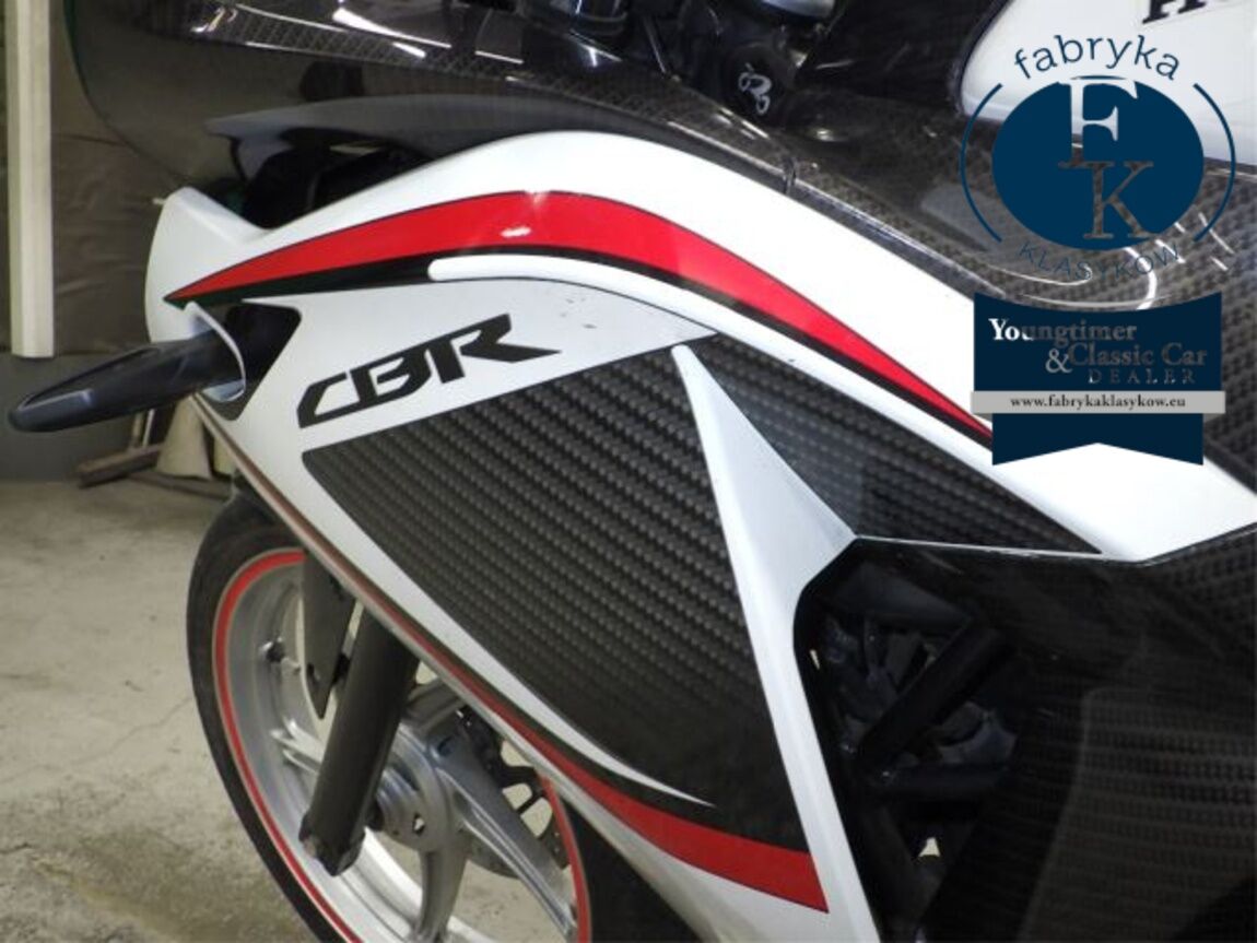 HONDA CBR250R  - zdjęcie 20