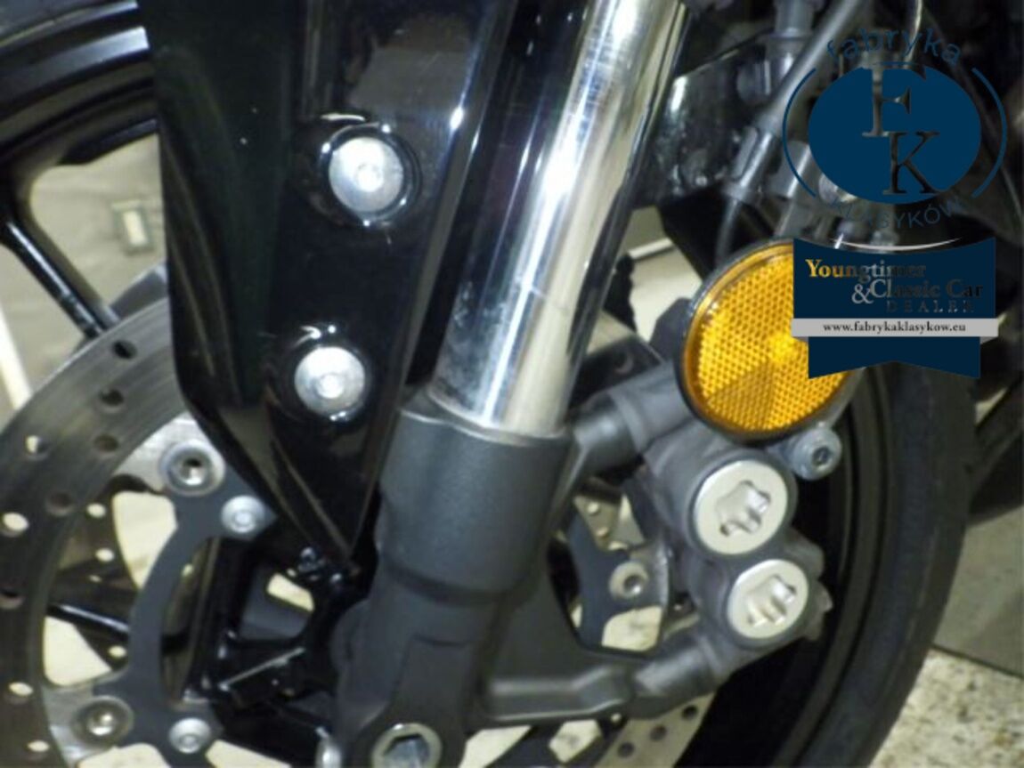 YAMAHA YZF-R7-2 2022 - zdjęcie 23
