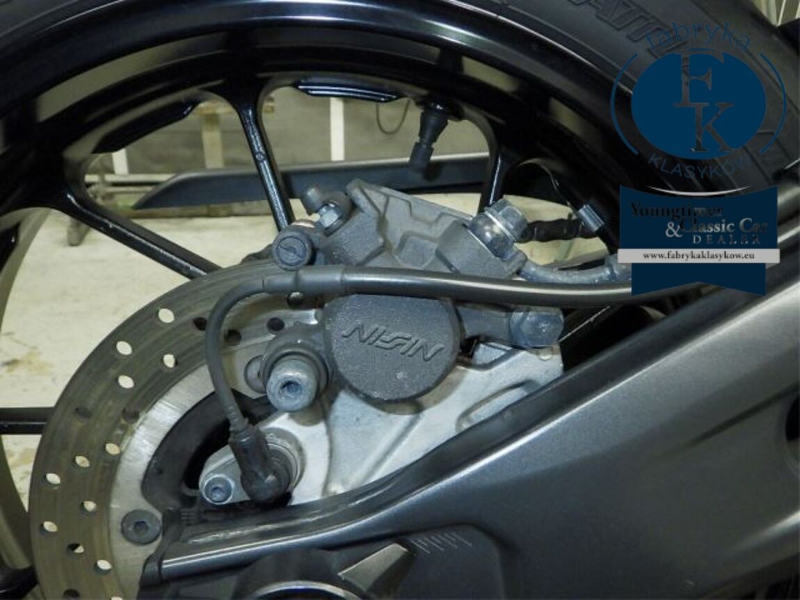 YAMAHA YZF-R7-2 2022 - zdjęcie 26