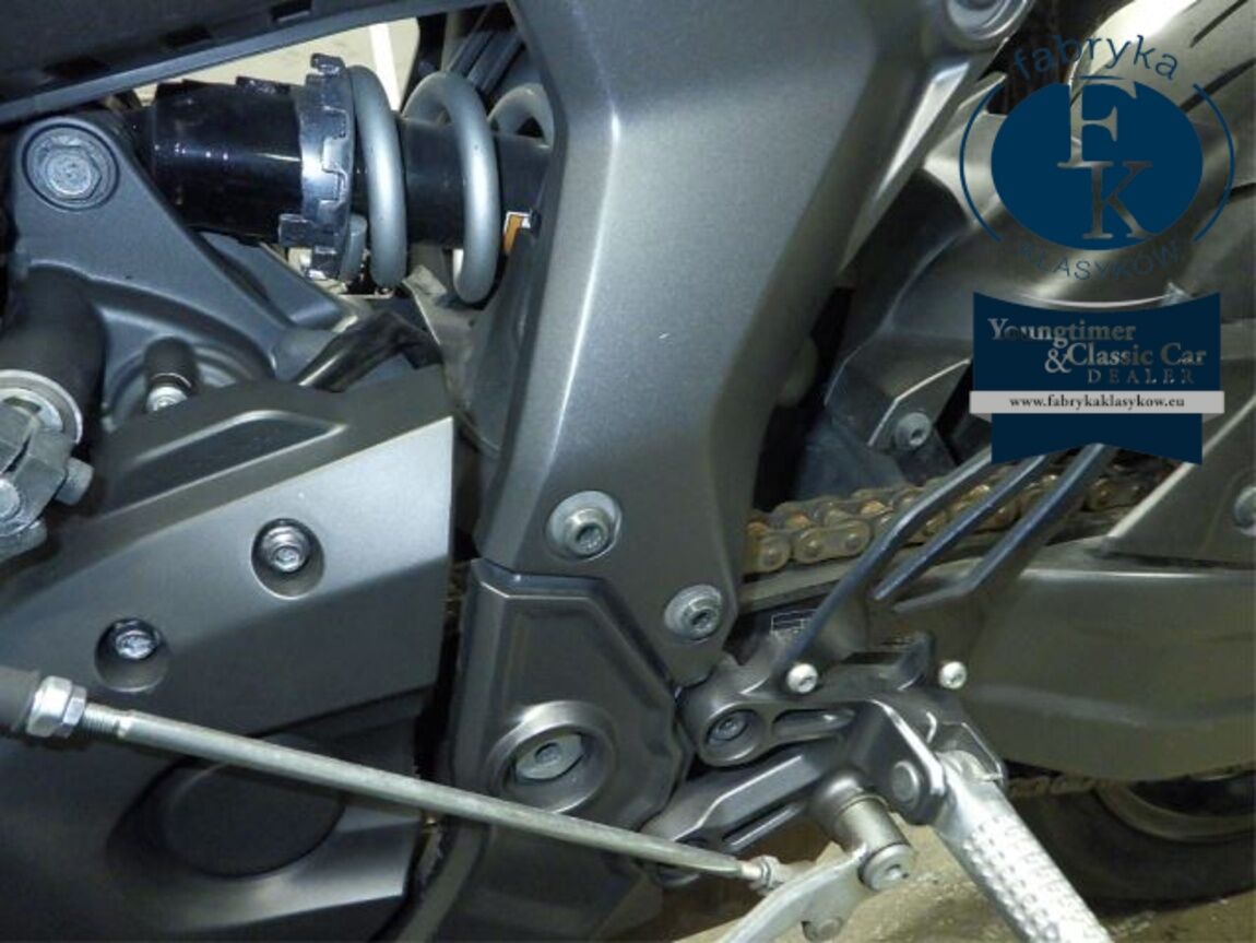 YAMAHA YZF-R7-2 2022 - zdjęcie 31