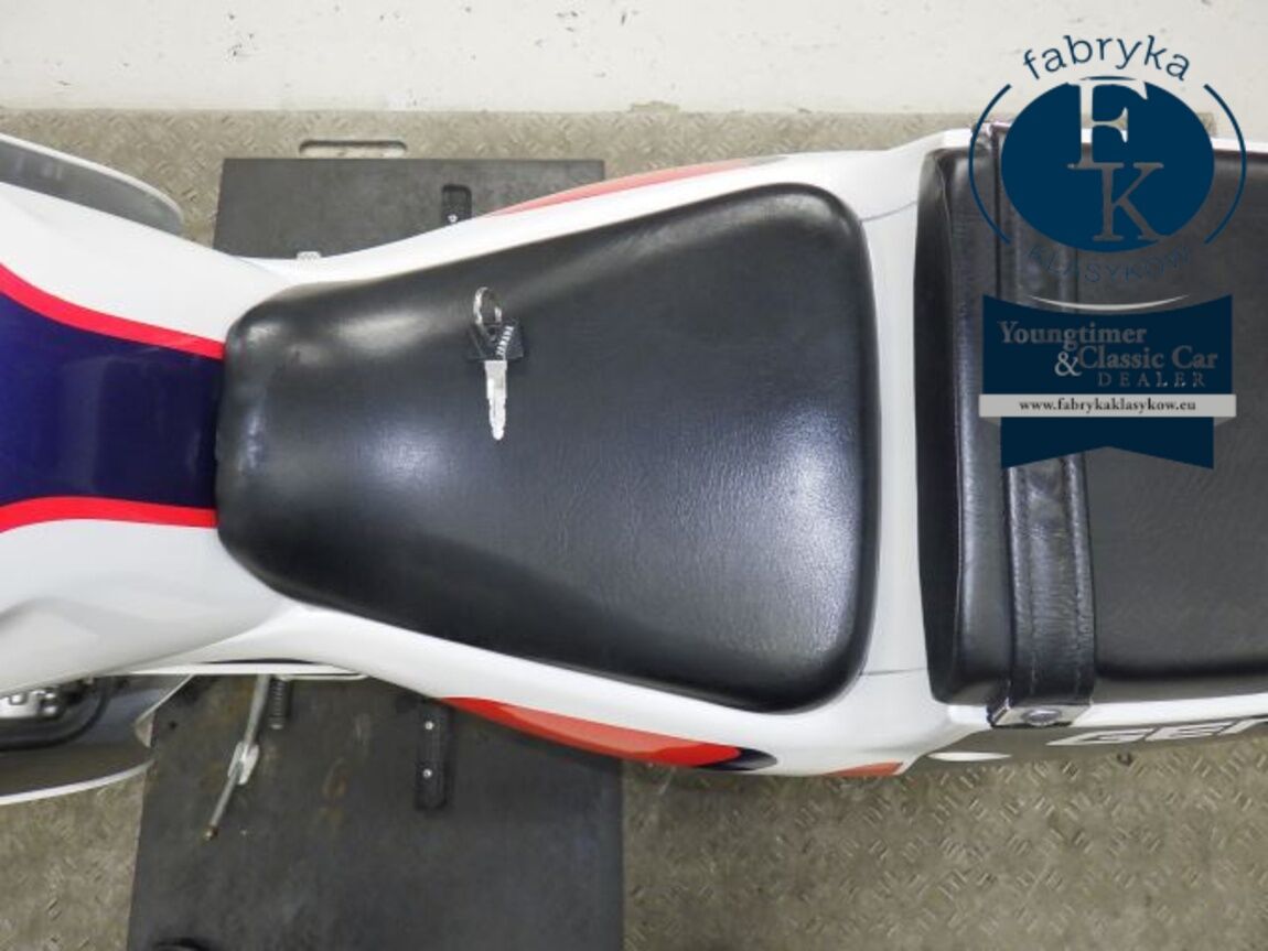YAMAHA FZR250 - zdjęcie 16