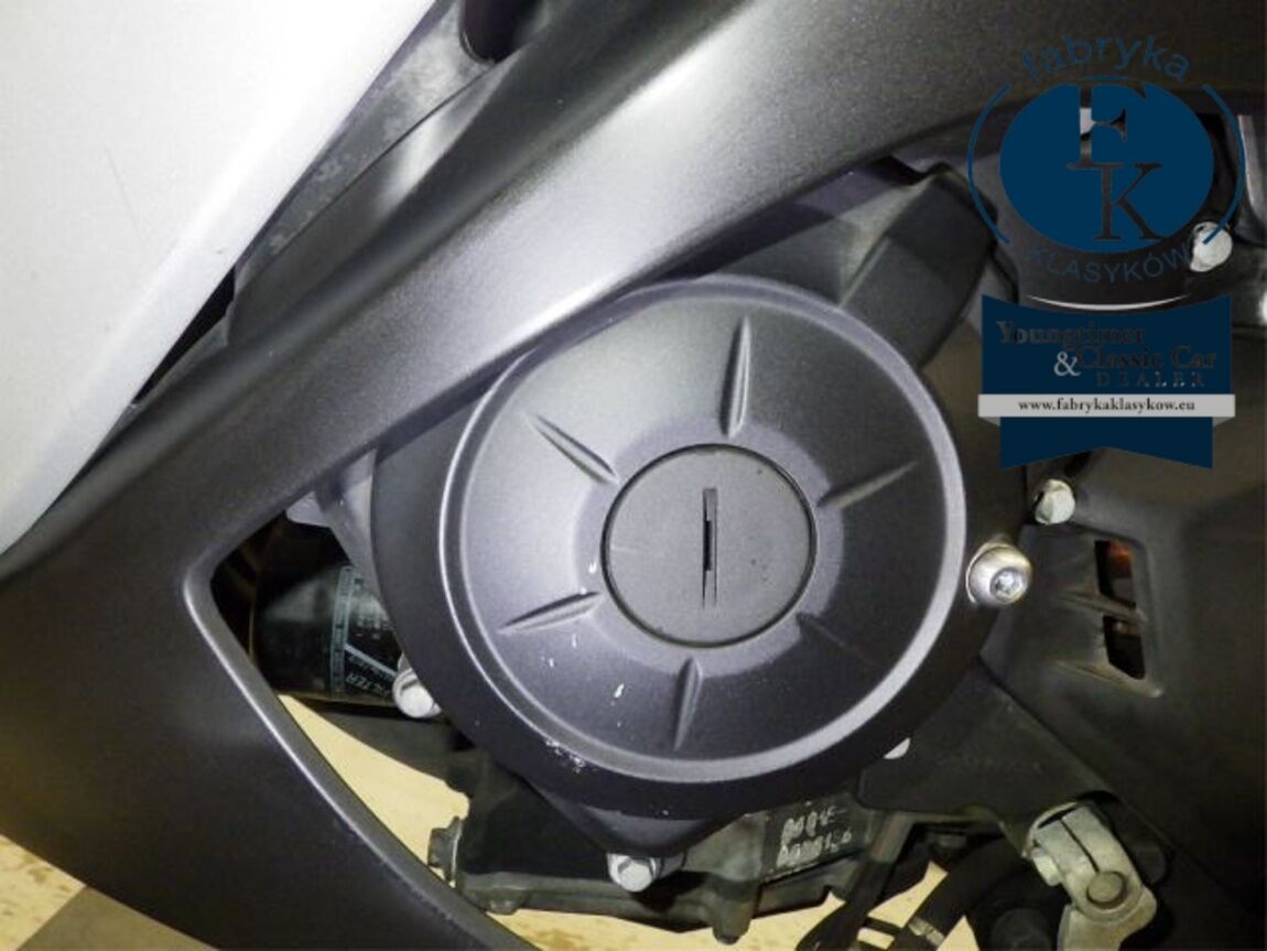 YAMAHA YZF-R25  - zdjęcie 9