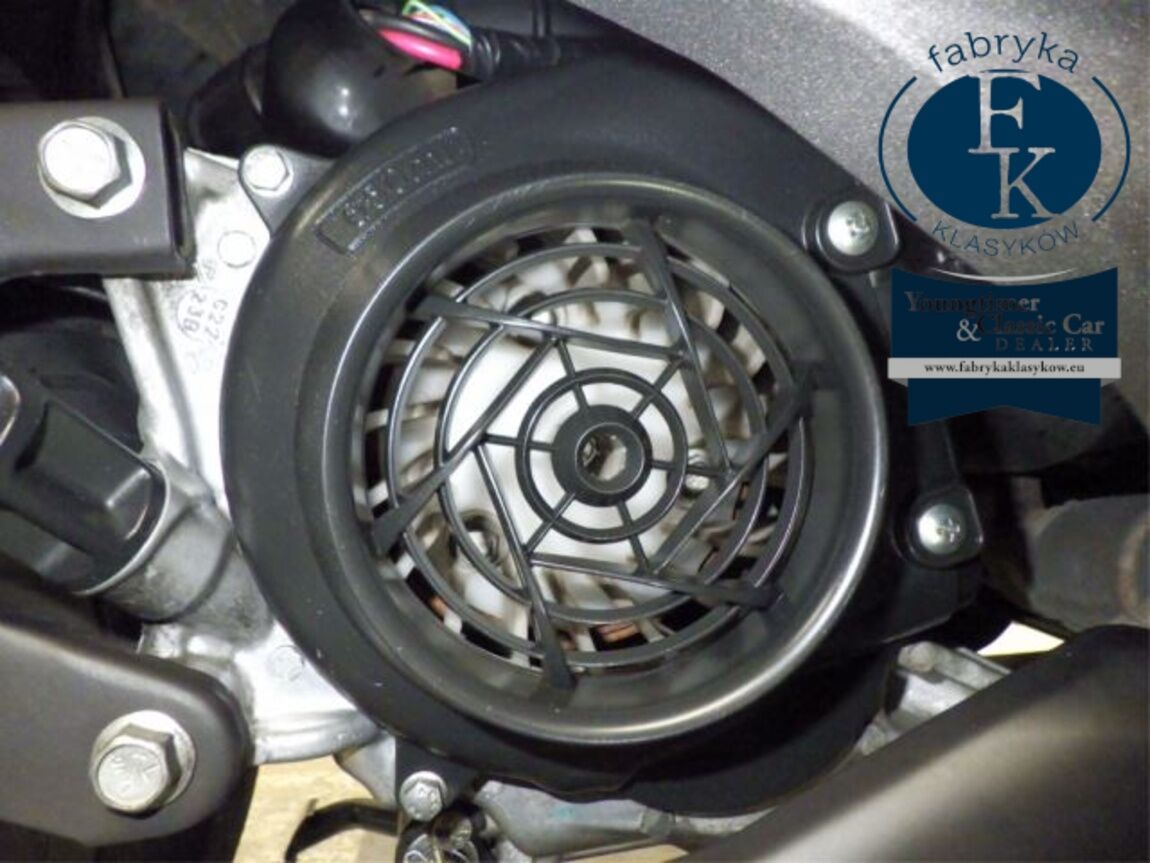 SUZUKI AVENIS 125-2  - zdjęcie 11
