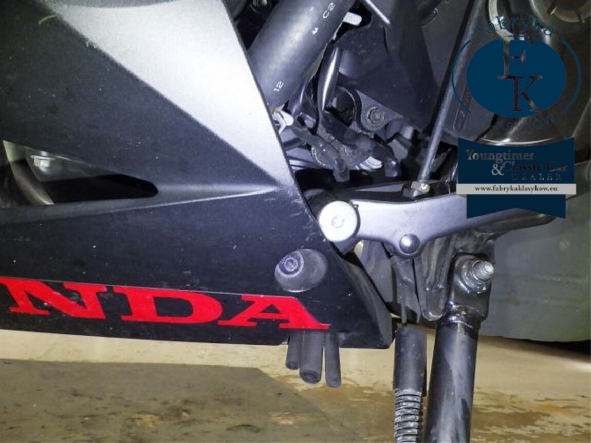 HONDA CBR650R 2023 - zdjęcie 17