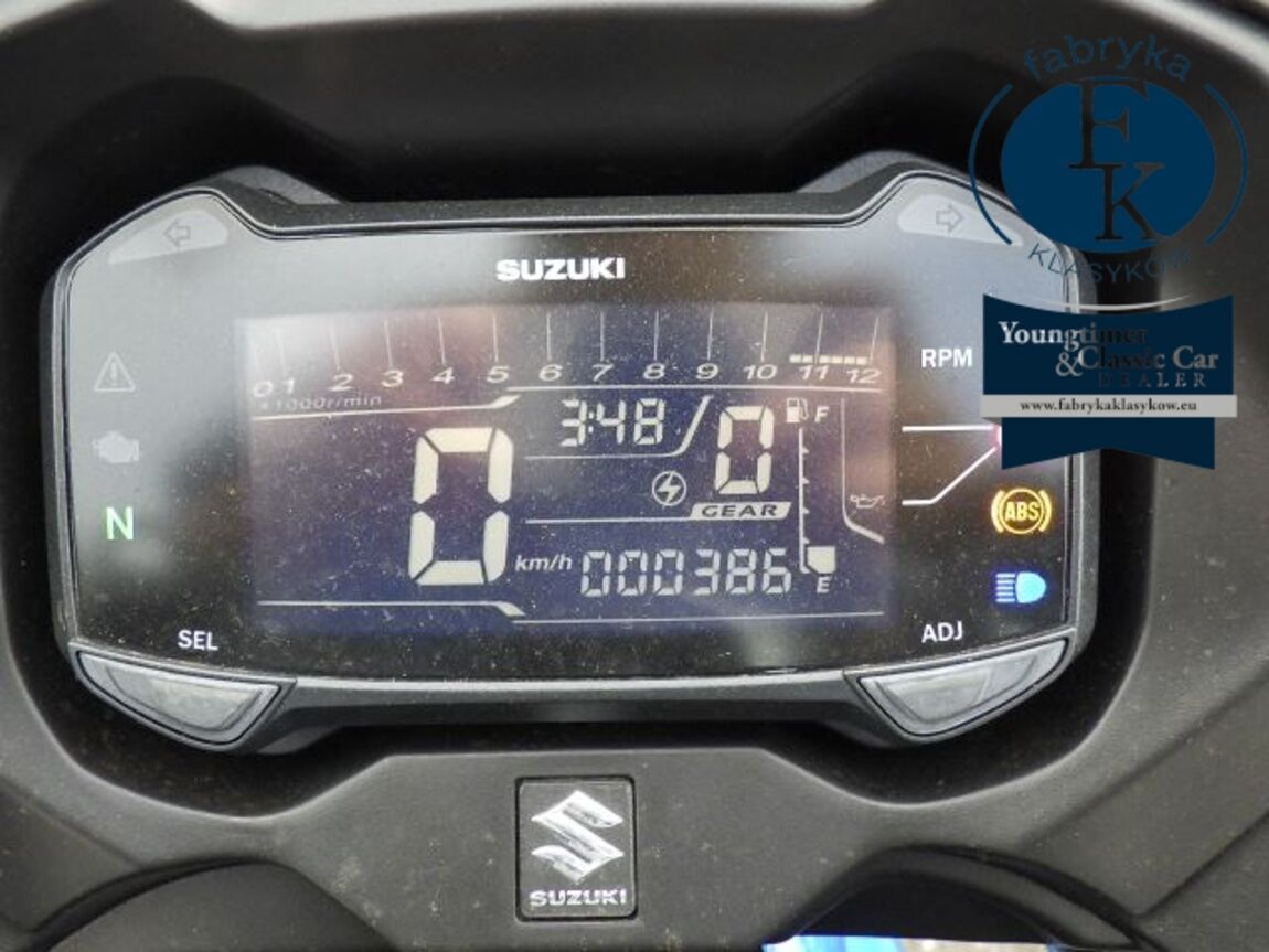 SUZUKI GSX250RA - zdjęcie 8