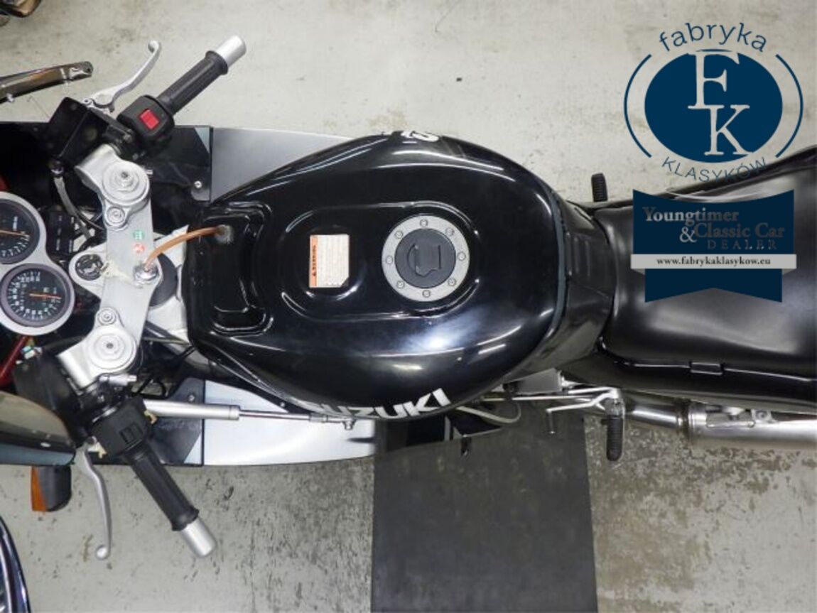 SUZUKI GSX-R1100 1990 - zdjęcie 32