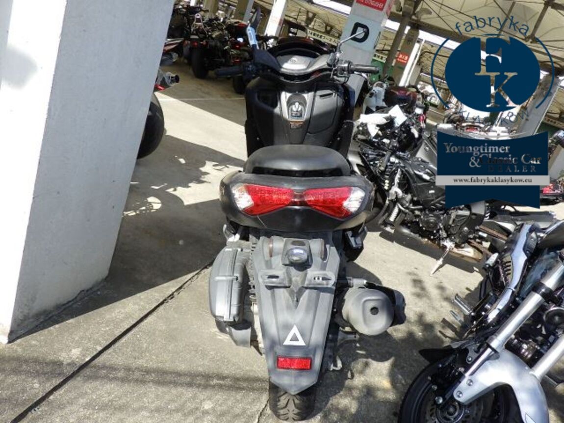 YAMAHA NMAX-2  - zdjęcie 44