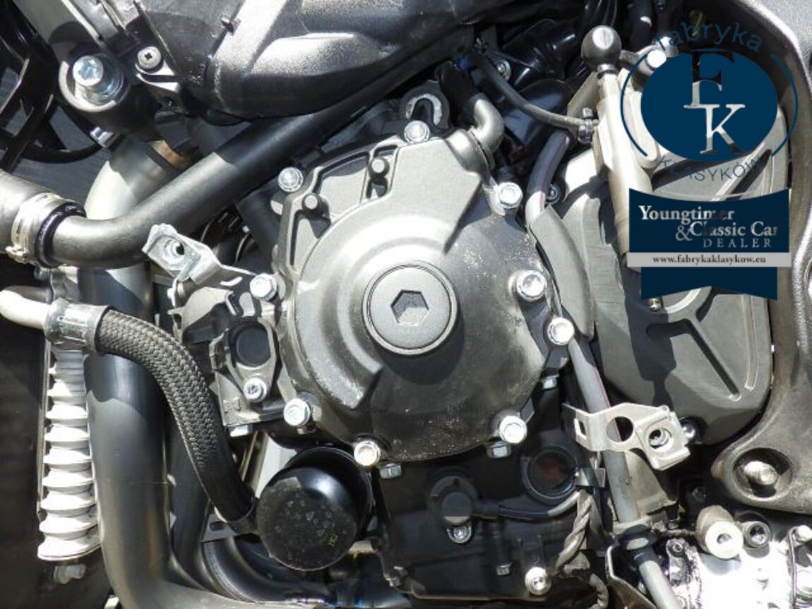 YAMAHA YZF-R1 2024 - zdjęcie 4