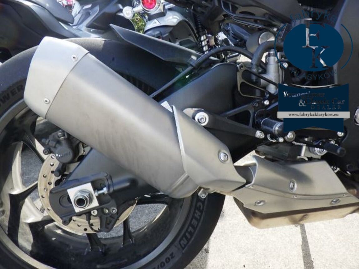 YAMAHA YZF-R1 2024 - zdjęcie 11