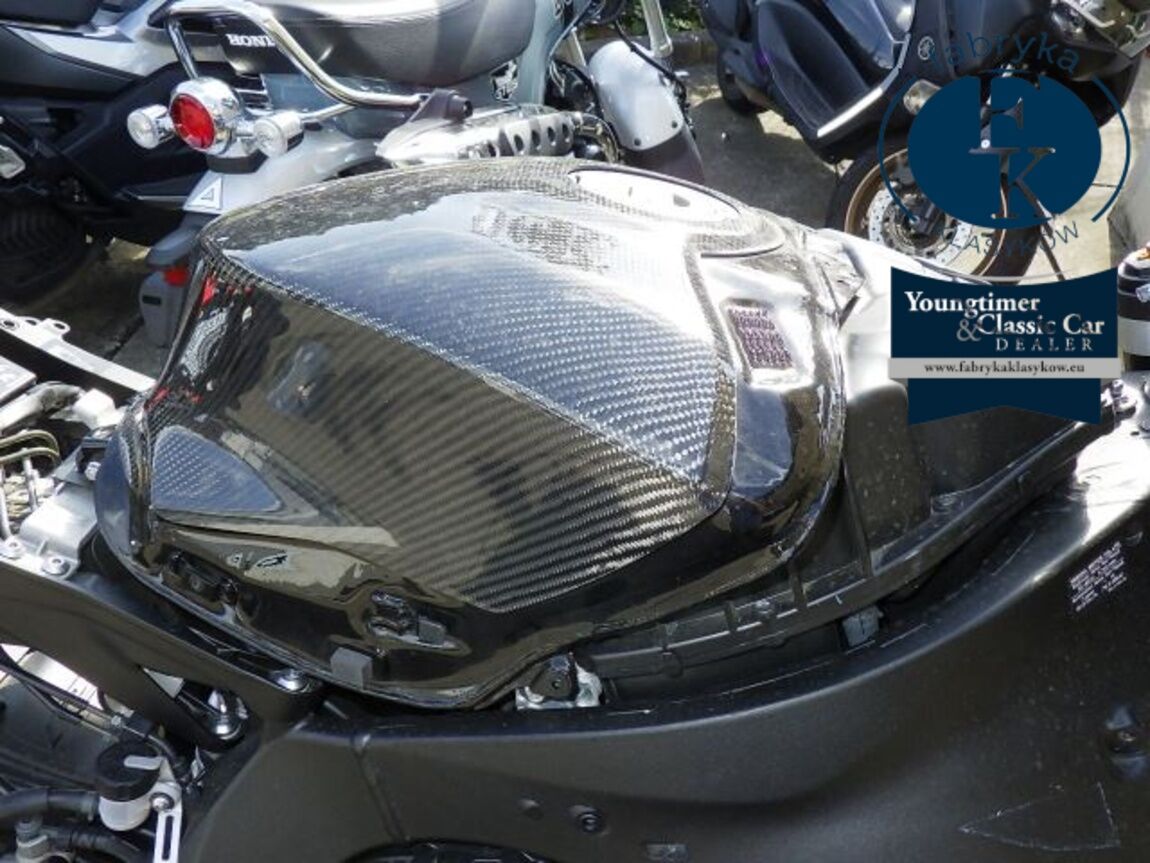 YAMAHA YZF-R1 2024 - zdjęcie 13