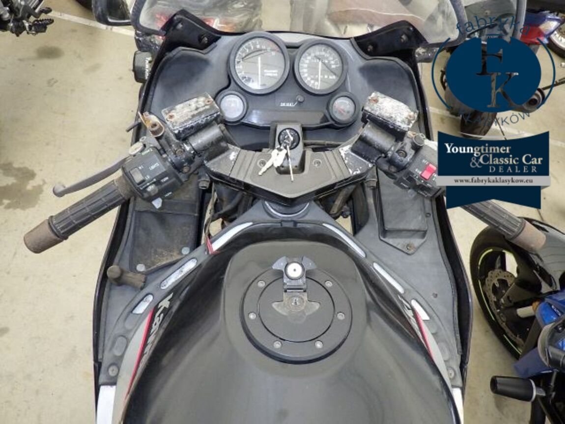 KAWASAKI ZX-10 1988 - zdjęcie 19