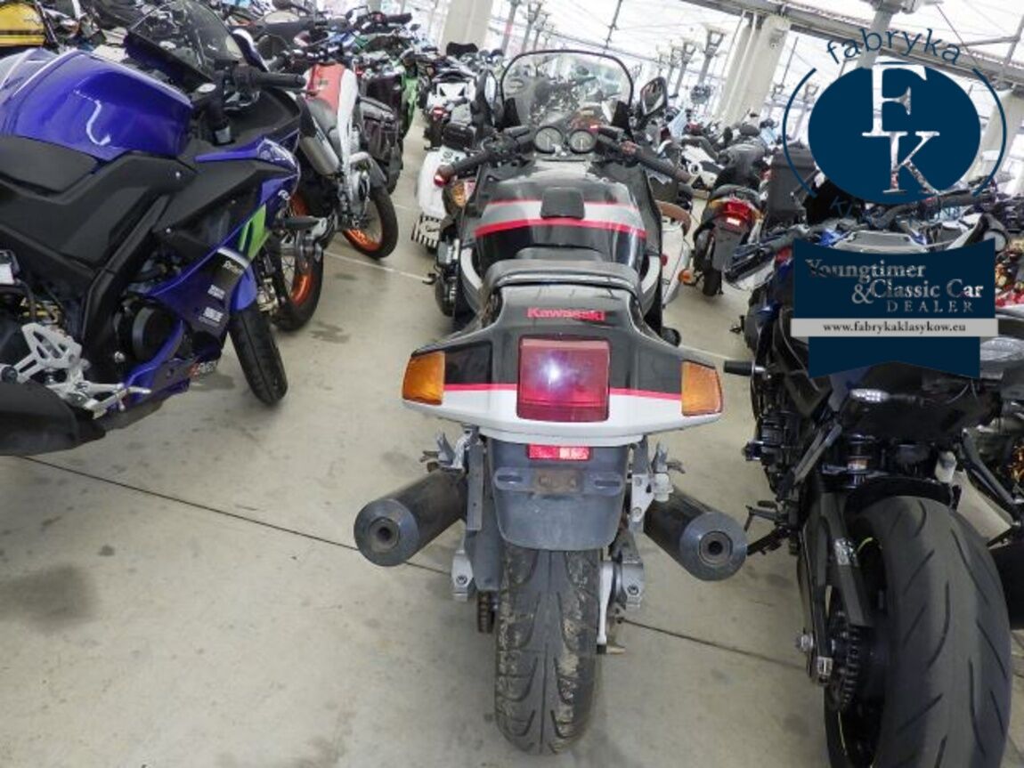 KAWASAKI ZX-10 1988 - zdjęcie 20