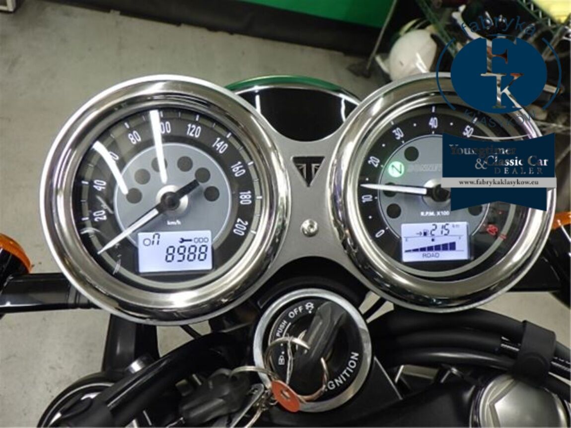 TRIUMPH BONNEVILLE T100 2024 - zdjęcie 16