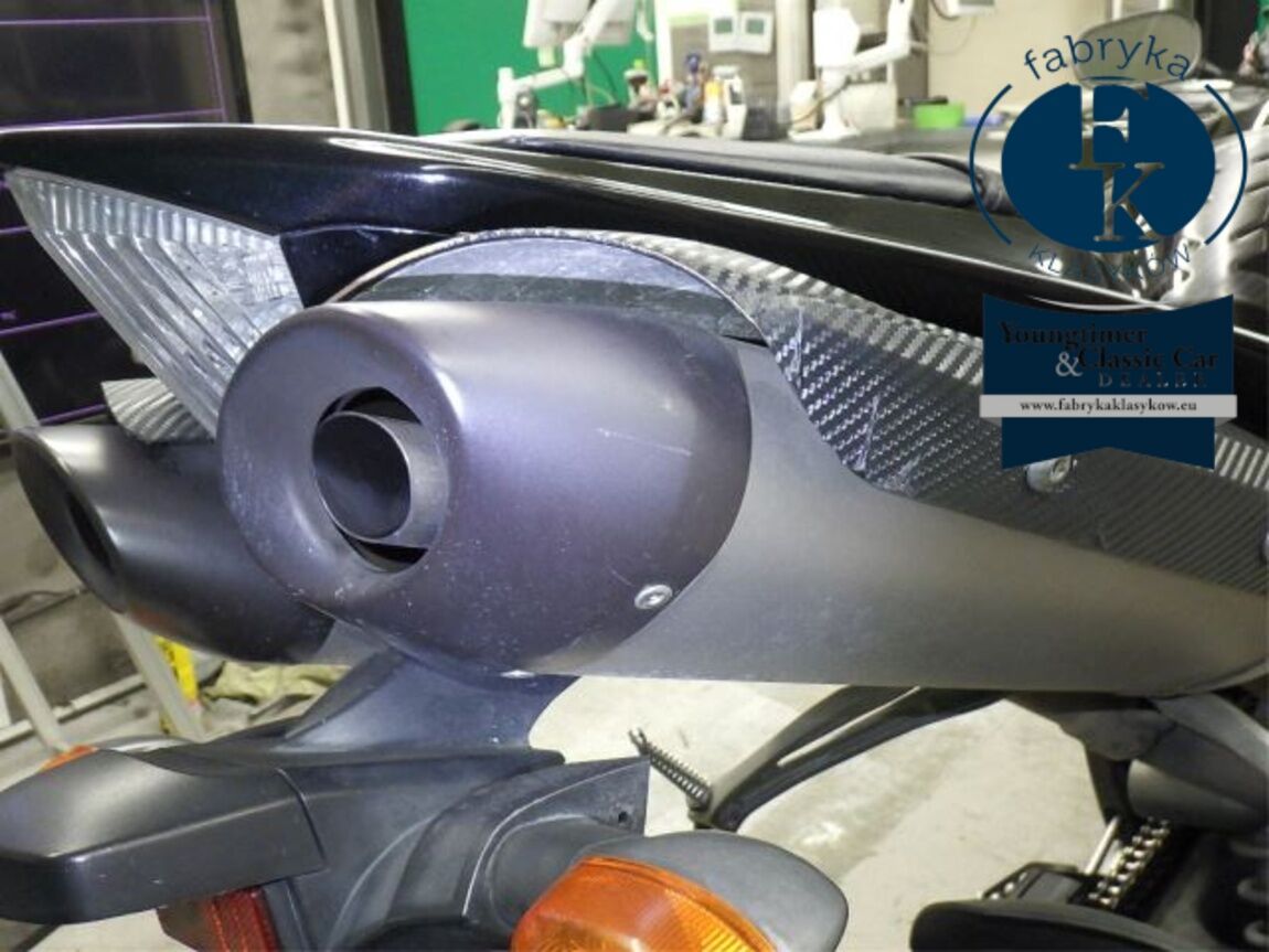 YAMAHA YZF-R1 2008 - zdjęcie 13