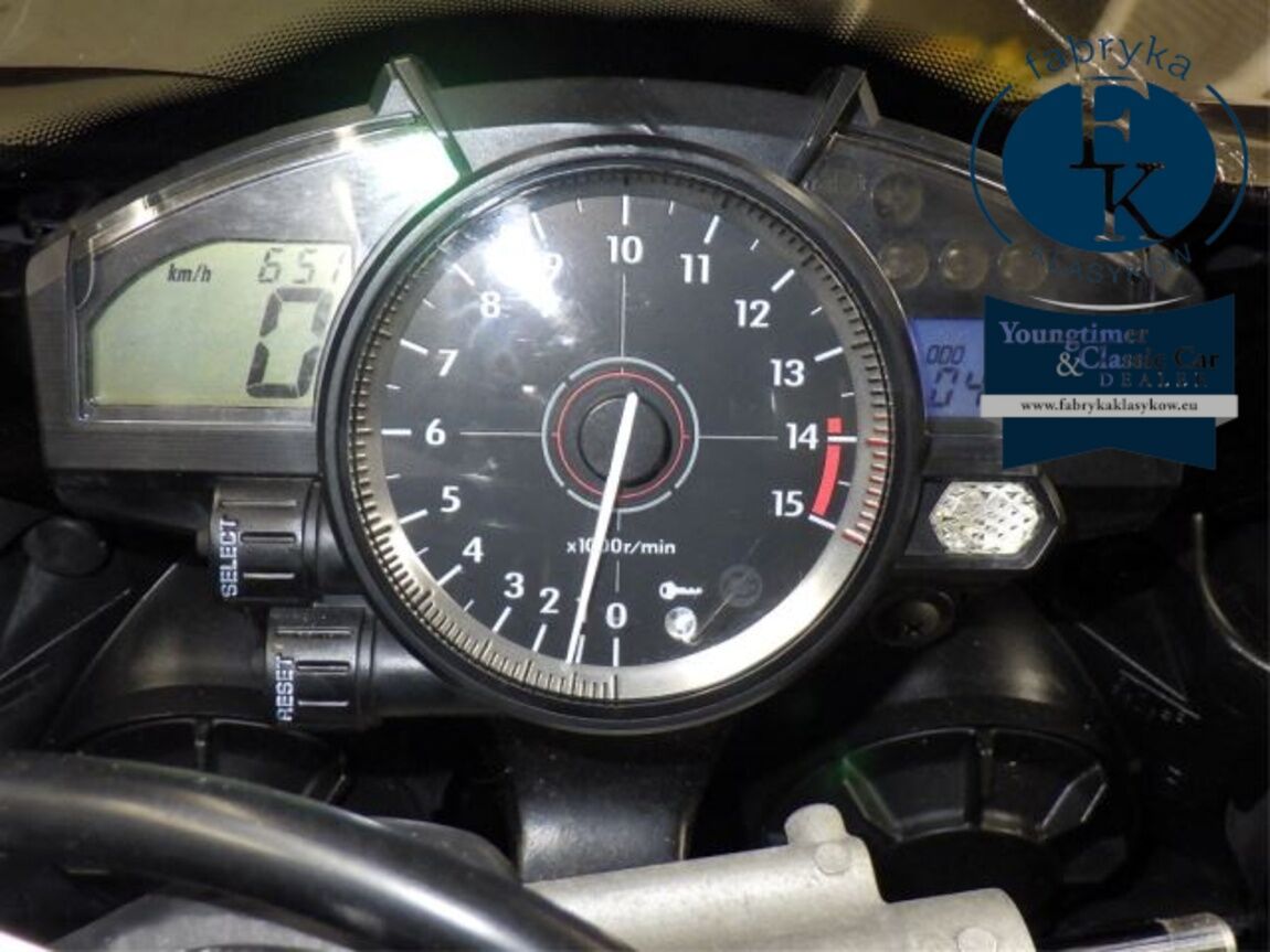 YAMAHA YZF-R1 2008 - zdjęcie 15