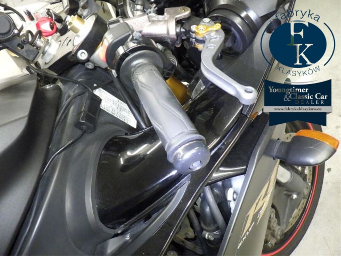 YAMAHA YZF-R1 2008 - zdjęcie 21