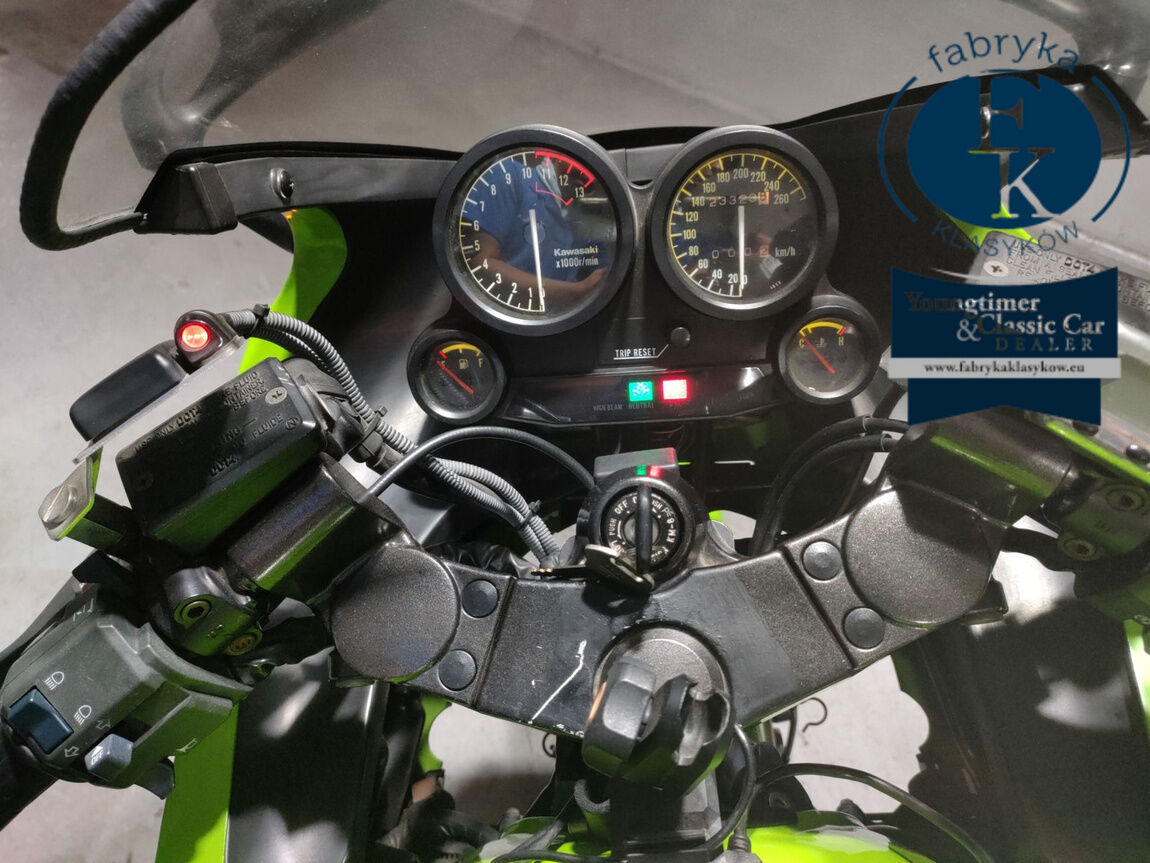 KAWASAKI GPZ900R 2002 - zdjęcie 6