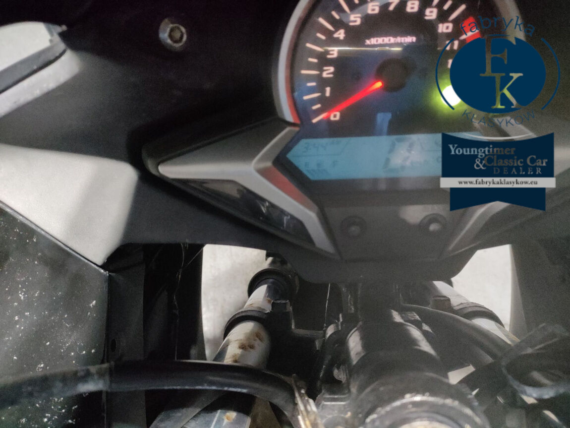 HONDA CBR250R - zdjęcie 6