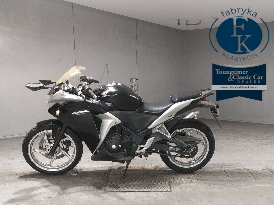 HONDA CBR250R  - zdjęcie 3