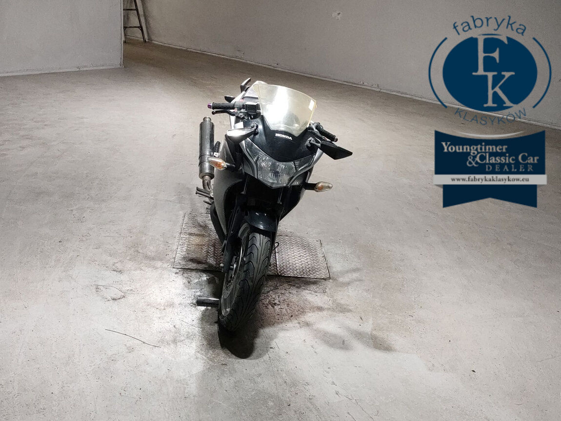 HONDA CBR250R  - zdjęcie 4