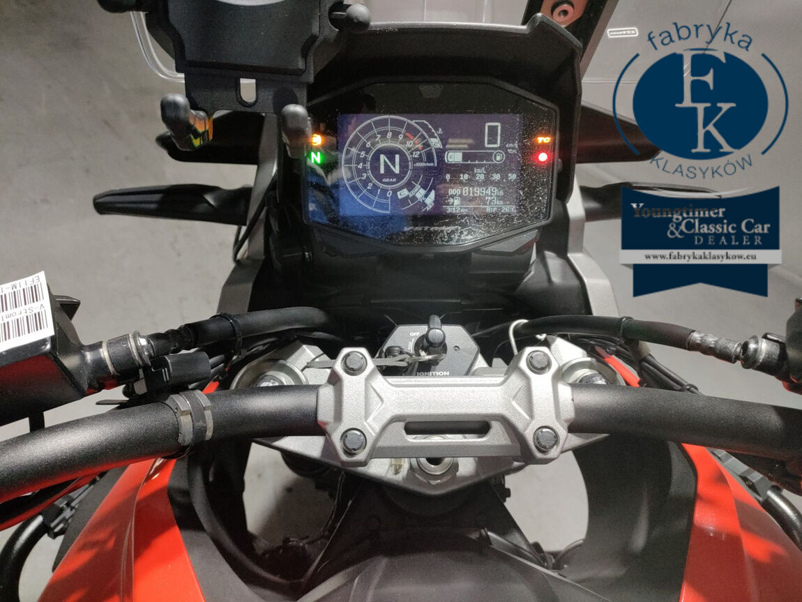 SUZUKI V STROM 1050XT 2022 - zdjęcie 6