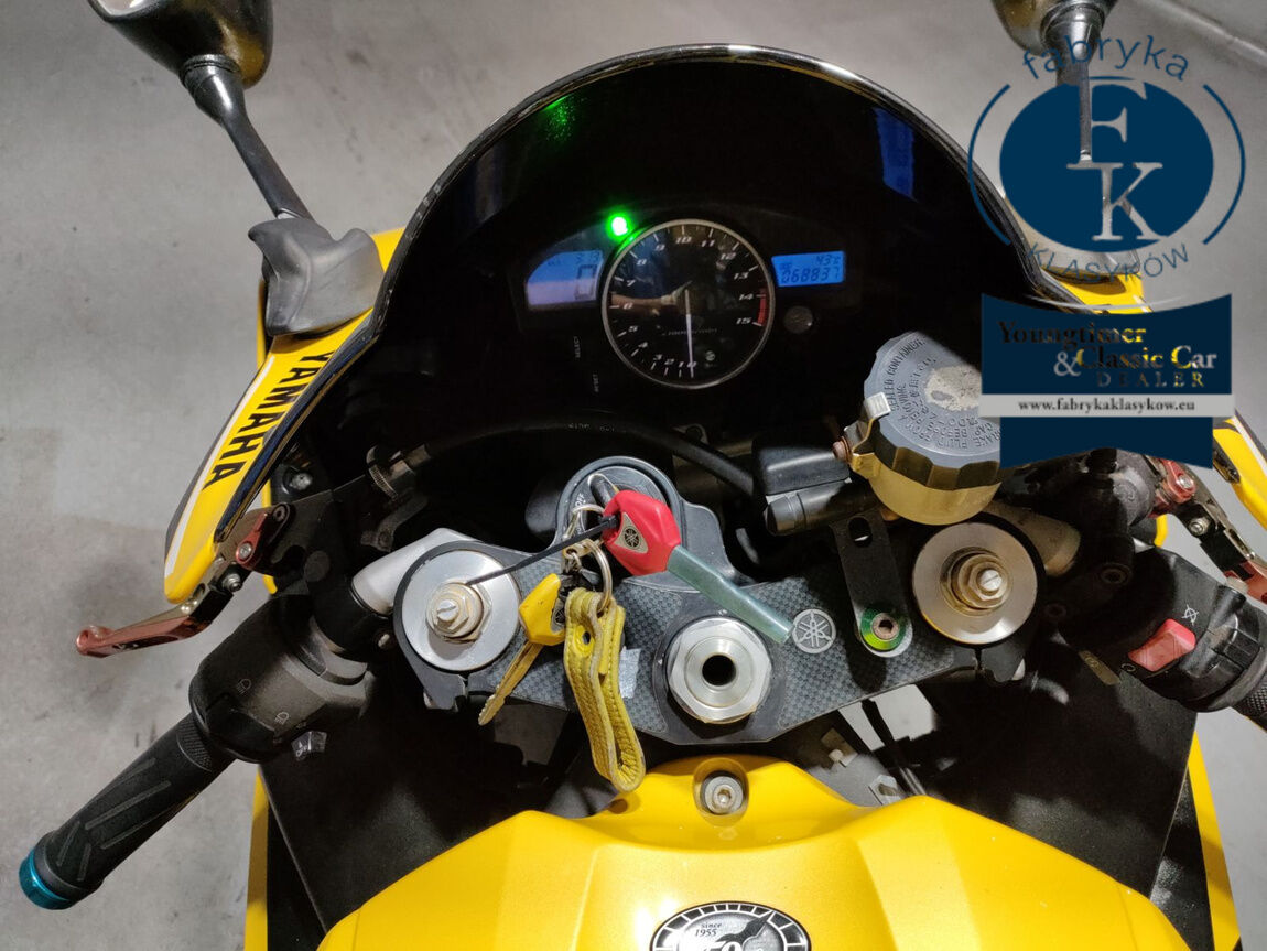 YAMAHA YZF-R1  - zdjęcie 6