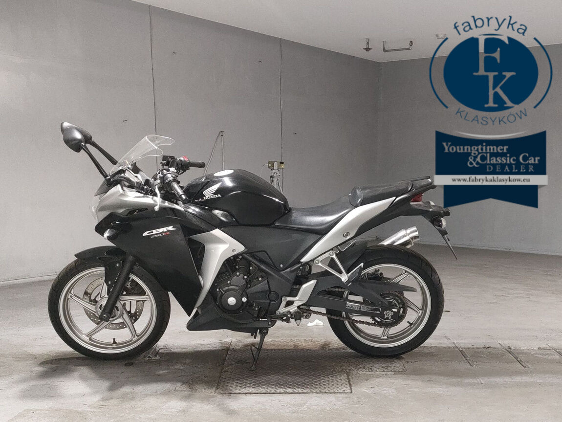 HONDA CBR250R  - zdjęcie 3