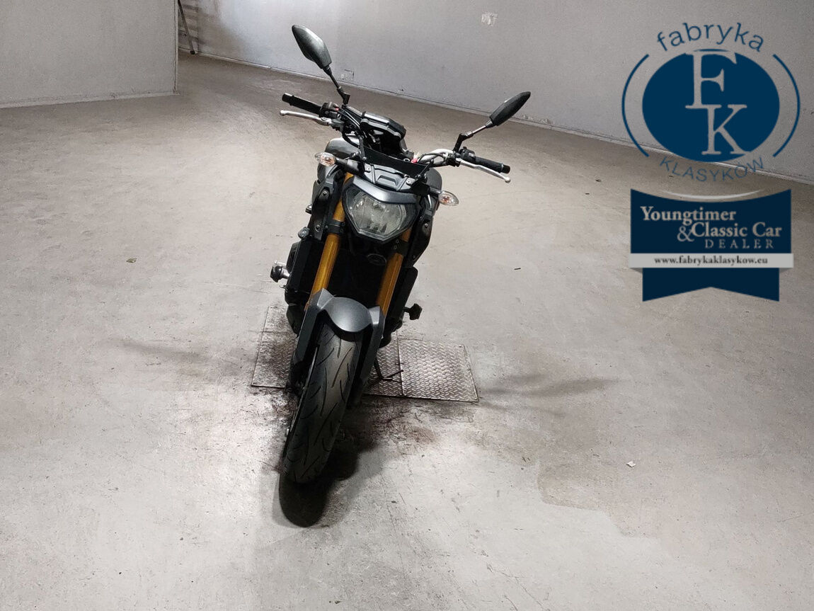YAMAHA MT-09 2016 - zdjęcie 4