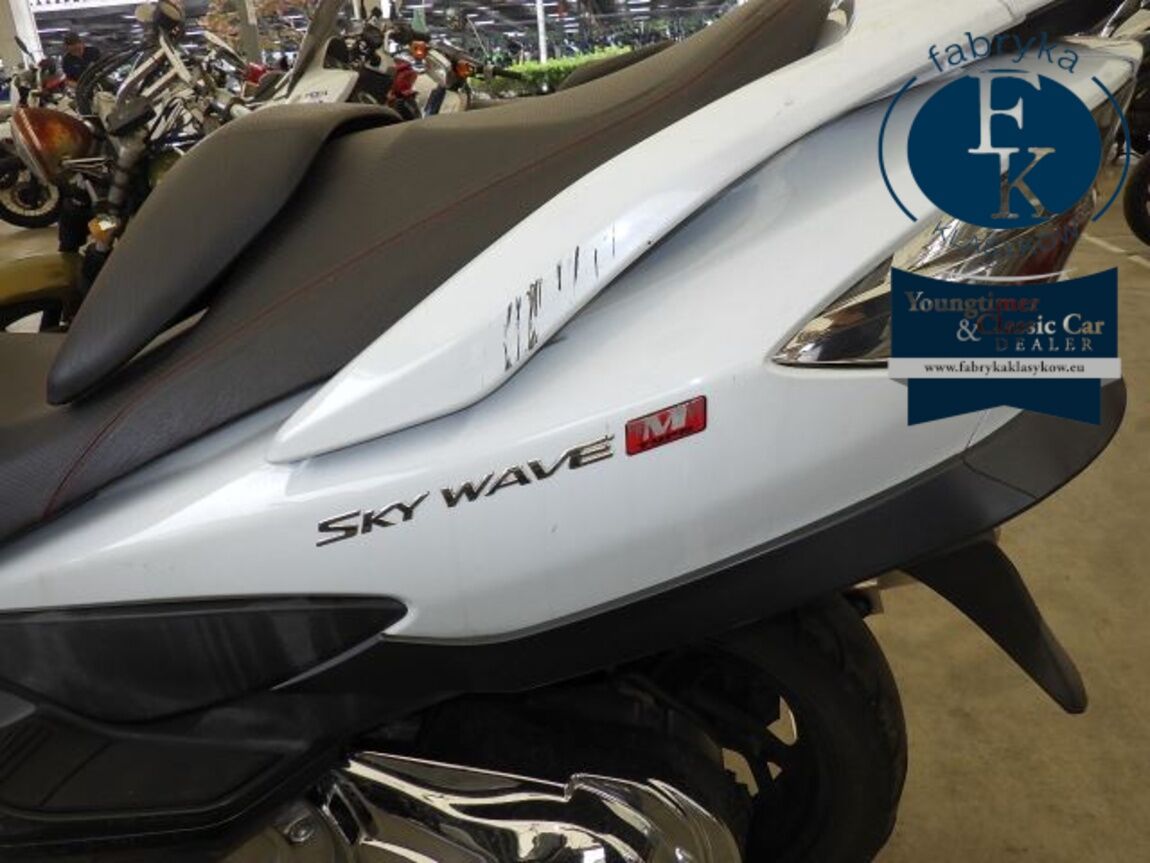 SUZUKI SKYWAVE 250M - zdjęcie 13