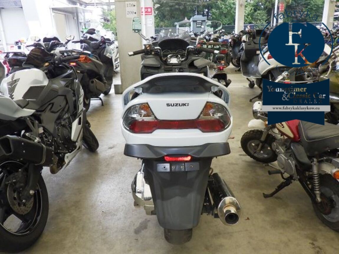 SUZUKI SKYWAVE 250M - zdjęcie 20