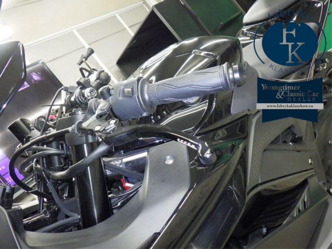 YAMAHA YZF-R3 2023 - zdjęcie 23