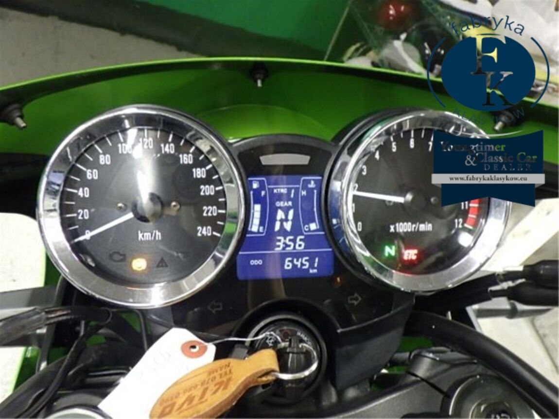 KAWASAKI Z900RSKAFE 2020 - zdjęcie 16