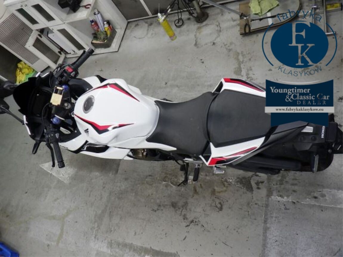 HONDA CBR400R-2 2020 - zdjęcie 32