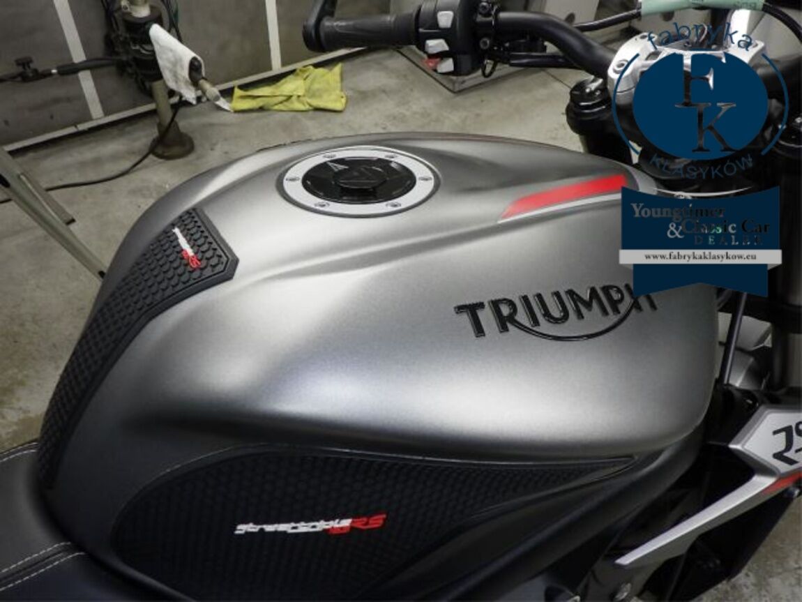 TRIUMPH STREET TRIPLE RS 2017 - zdjęcie 20