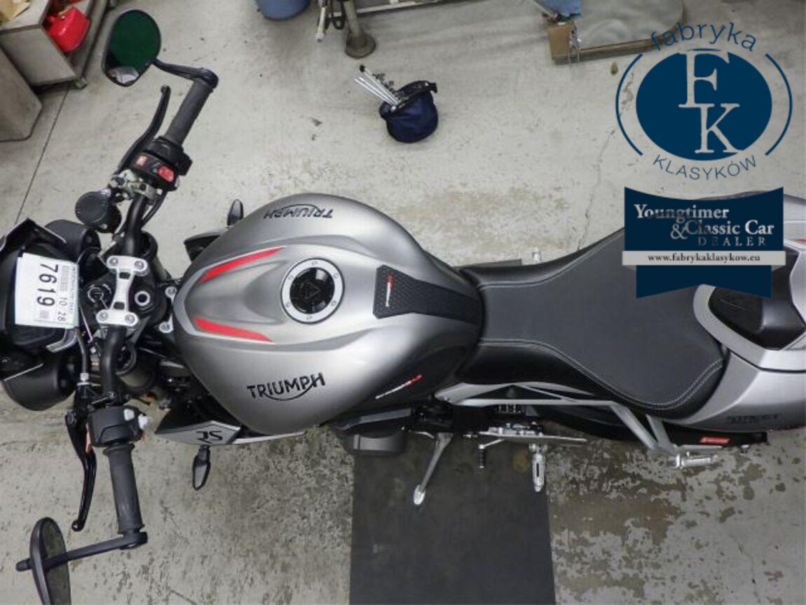TRIUMPH STREET TRIPLE RS 2017 - zdjęcie 32