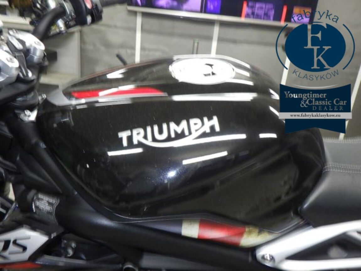TRIUMPH STREET TRIPLE RS 2019 - zdjęcie 20