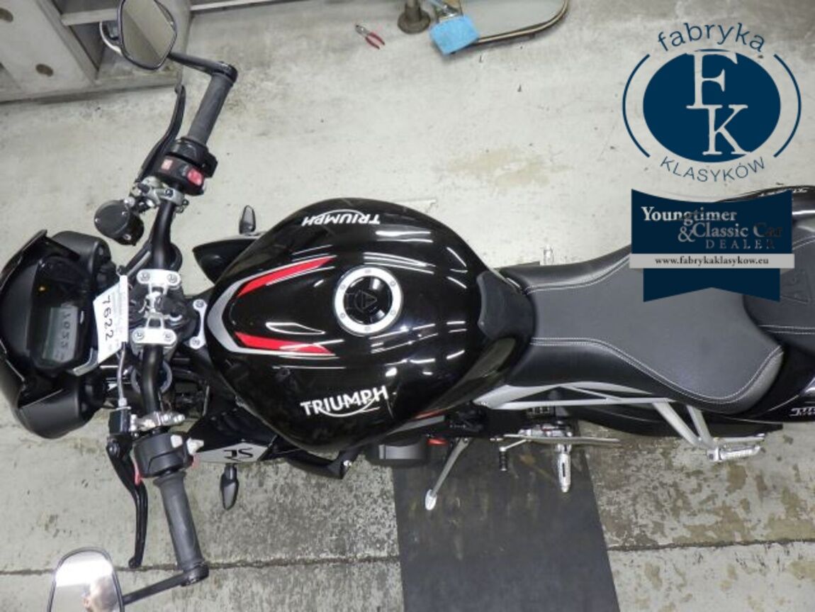 TRIUMPH STREET TRIPLE RS 2019 - zdjęcie 32