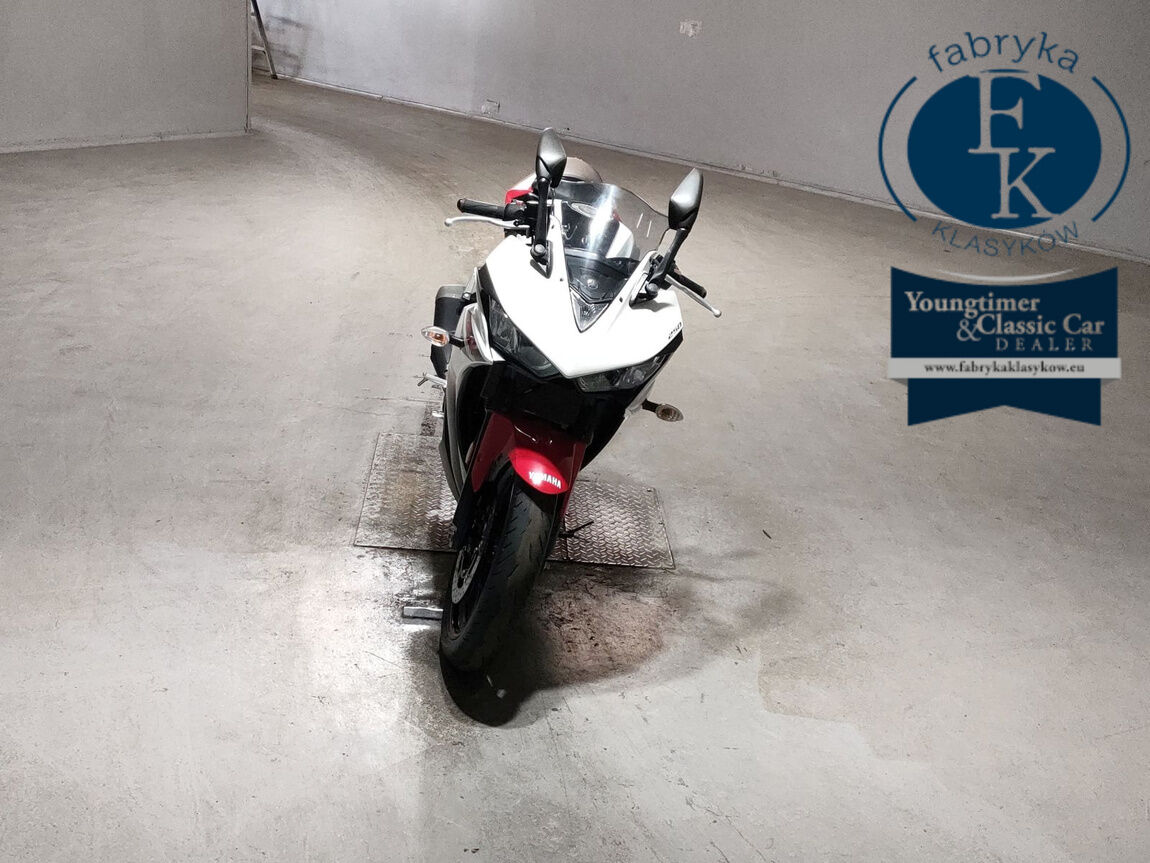 YAMAHA YZF-R25  - zdjęcie 4