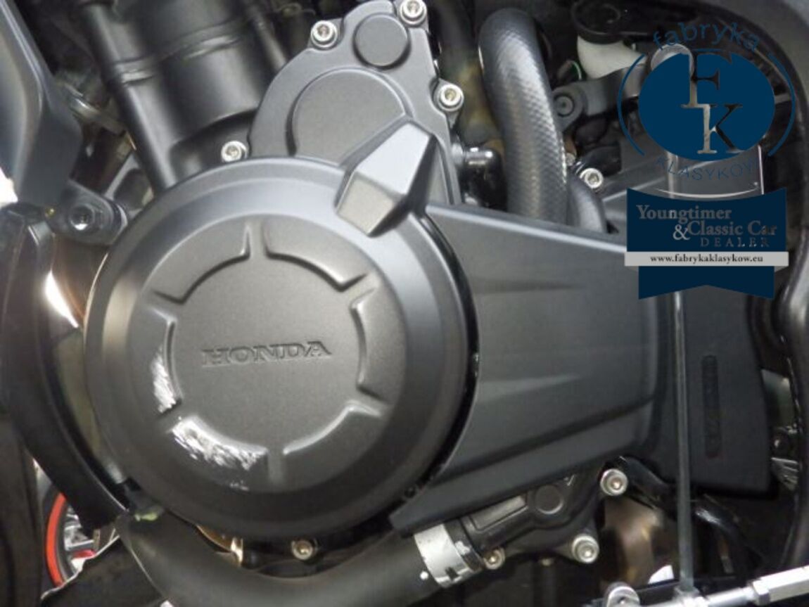 HONDA CBR400R 2016 - zdjęcie 1
