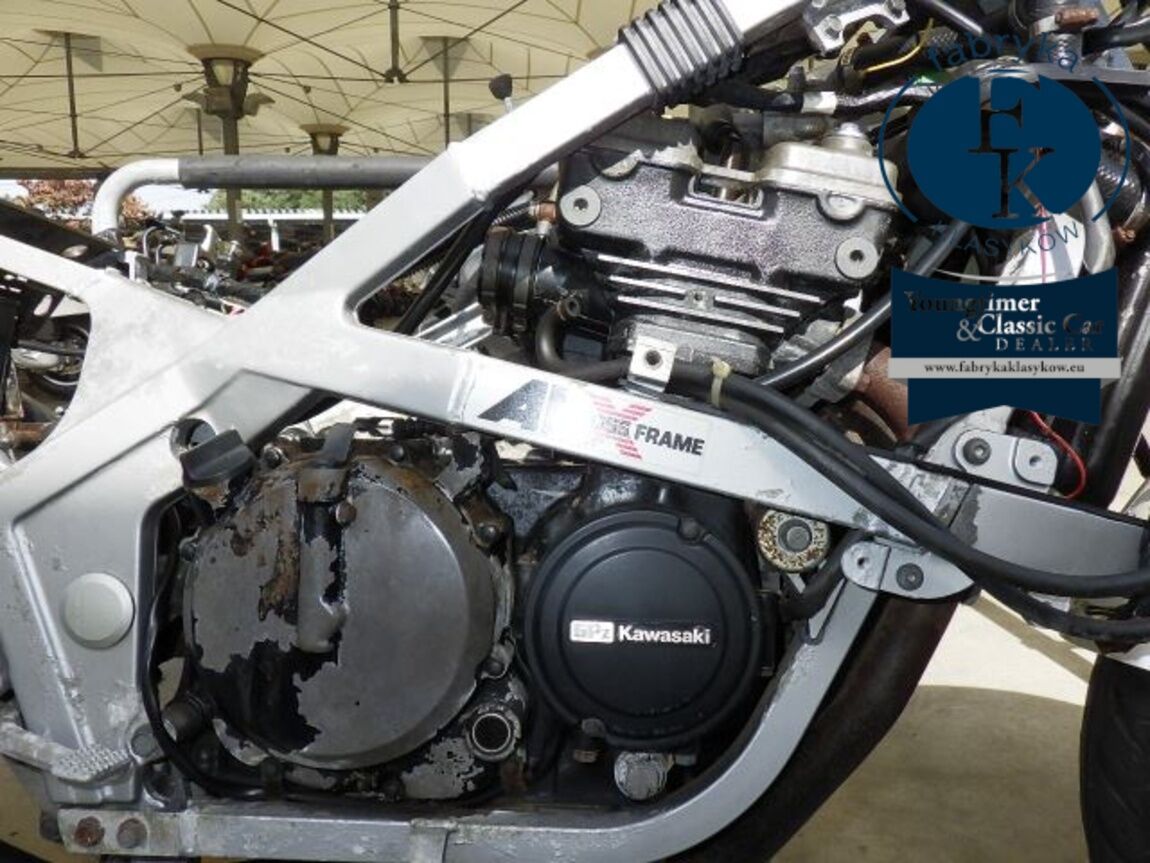 KAWASAKI GPZ400R 1985 - zdjęcie 5