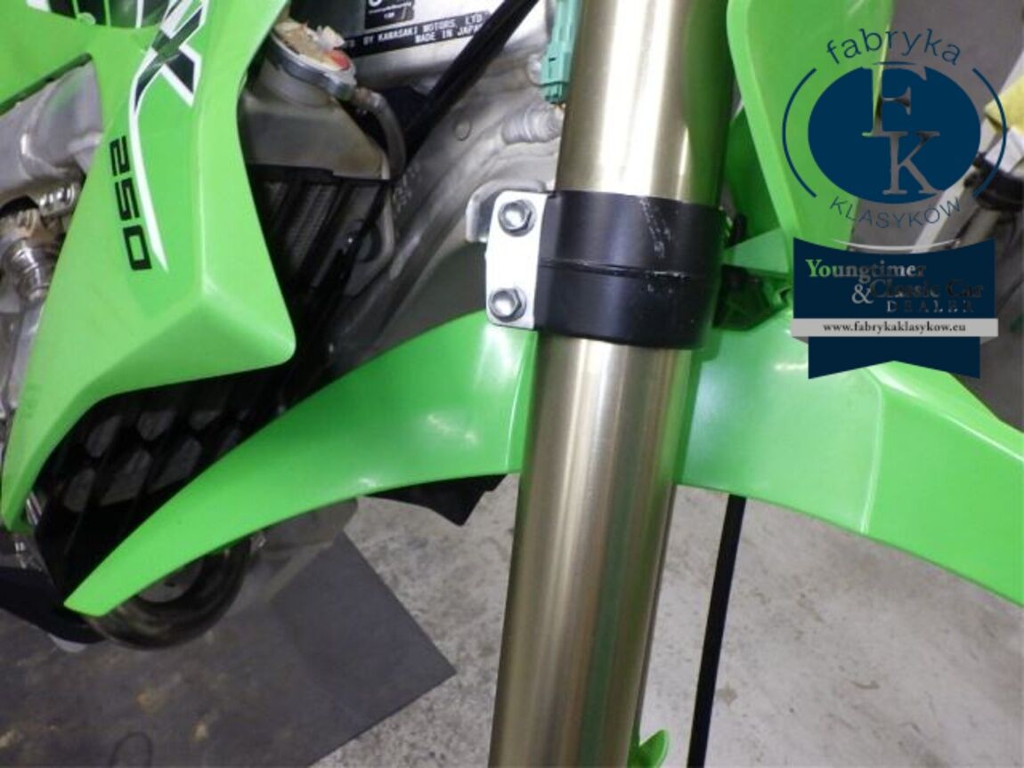 KAWASAKI KX250 - zdjęcie 22
