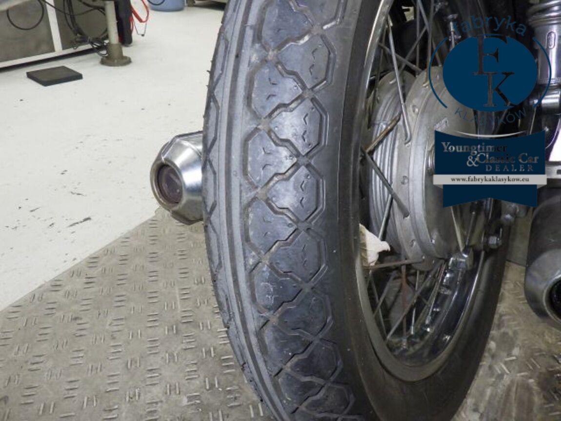 SUZUKI GT750 2024 - zdjęcie 28