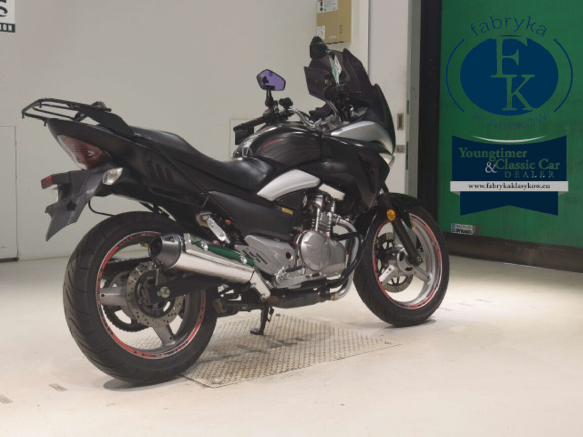 SUZUKI GSR250S  - zdjęcie 6