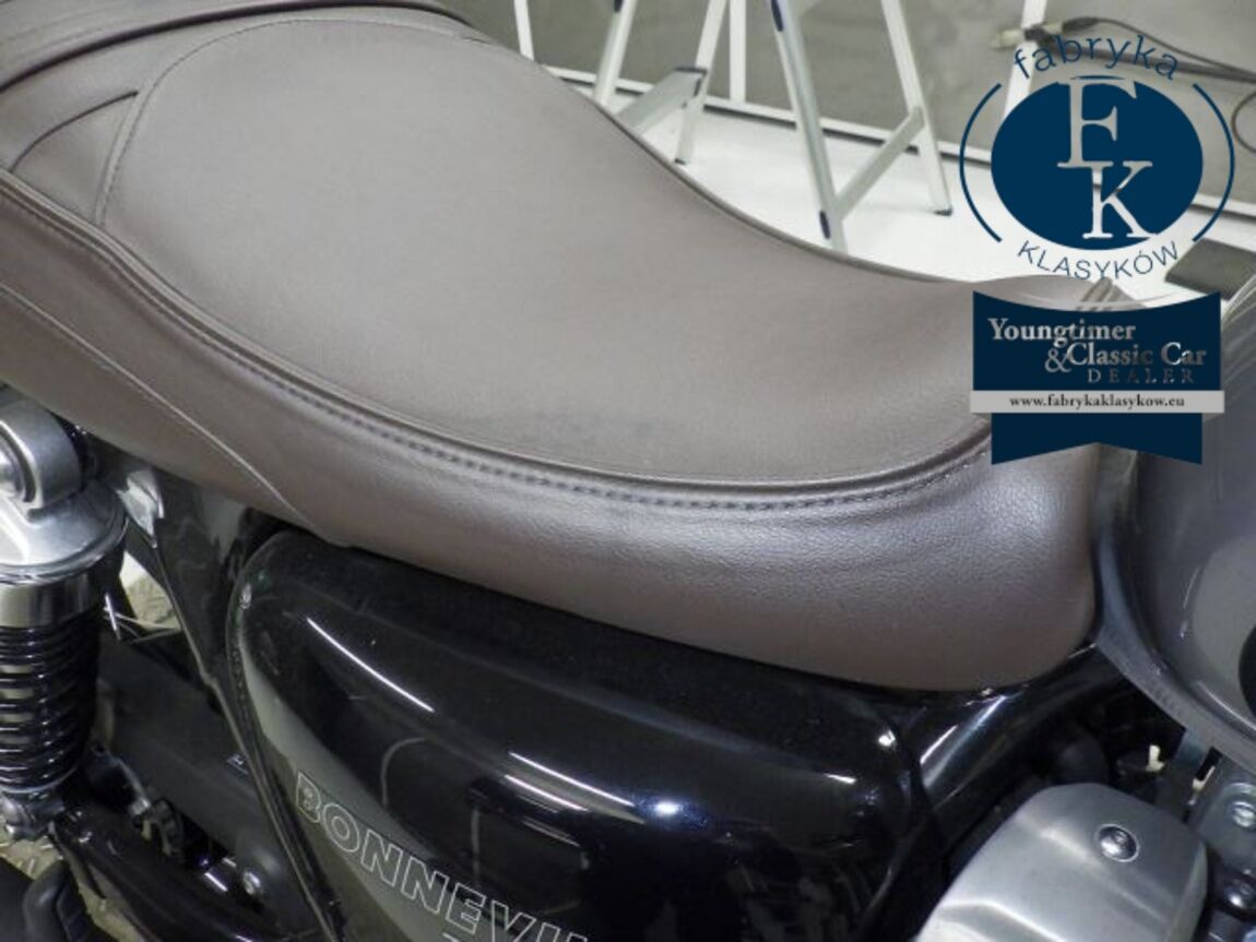 TRIUMPH BONNEVILLE T120 2024 - zdjęcie 18