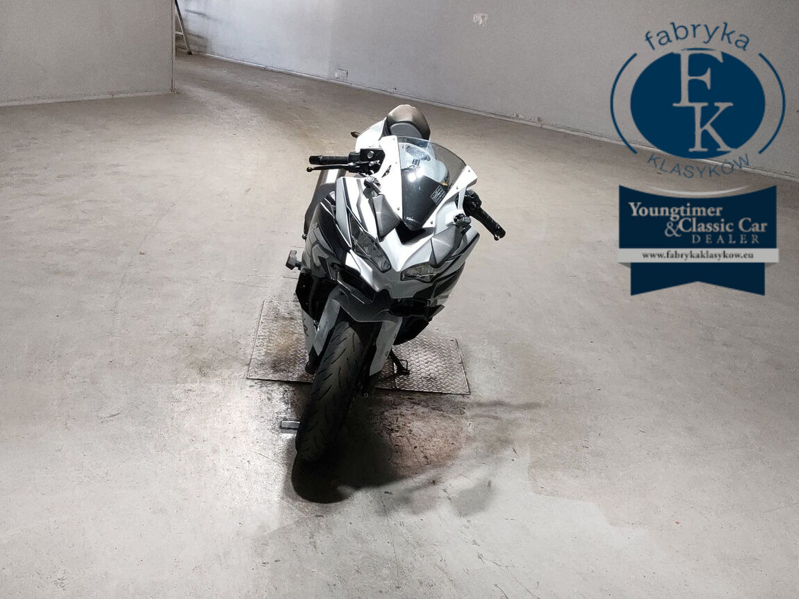 KAWASAKI NINJA ZX-4R SE 2025 - zdjęcie 4
