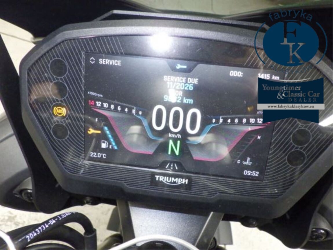 TRIUMPH STREET TRIPLE RS 2023 - zdjęcie 16