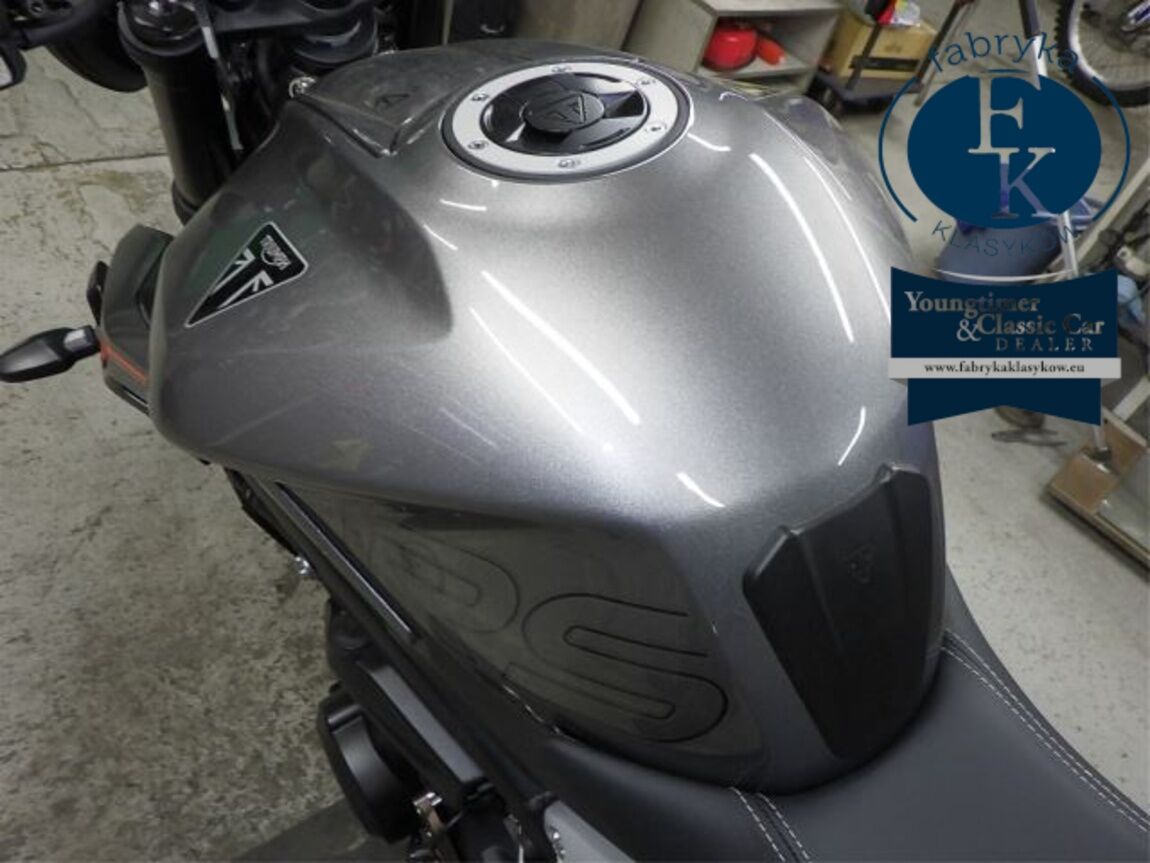 TRIUMPH STREET TRIPLE RS 2023 - zdjęcie 20