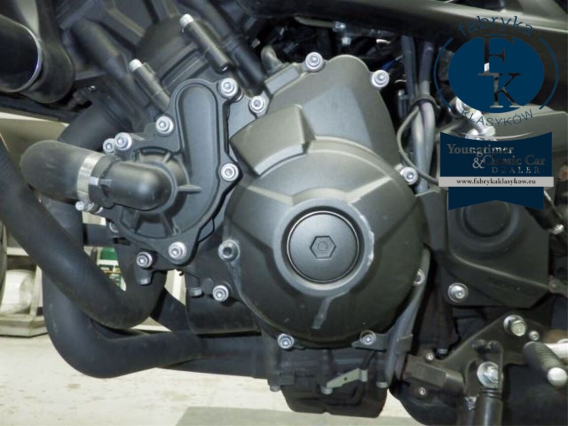 YAMAHA XSR900 2020 - zdjęcie 11